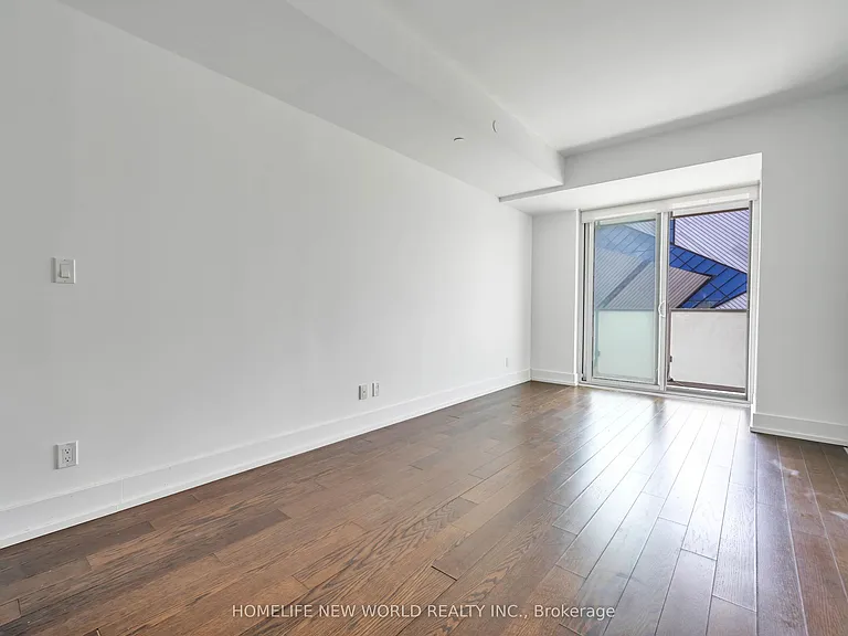200 Bloor St W #402 — Photo 7