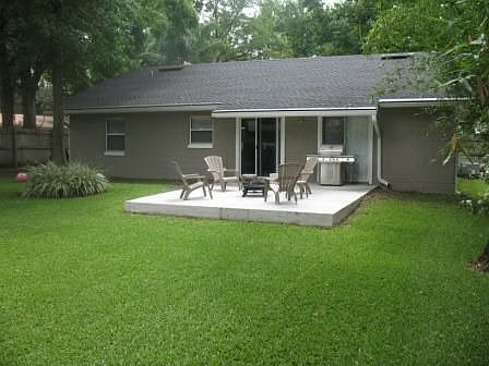 2nd image of 1109 E Crystal Lake Ave