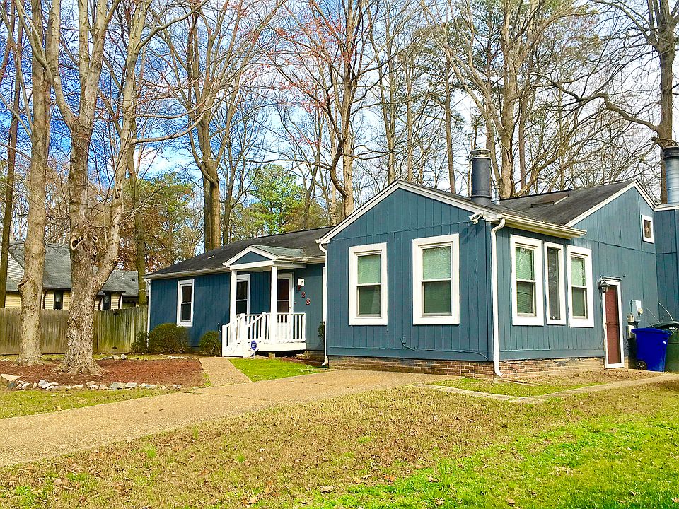 1st image of 228 Windsor Castle Dr