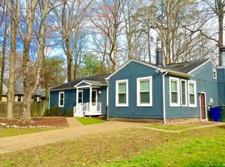 228 Windsor Castle Dr, Newport News, VA 23608