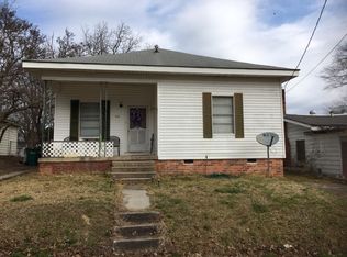 712 E Oak St, El Dorado, AR 71730