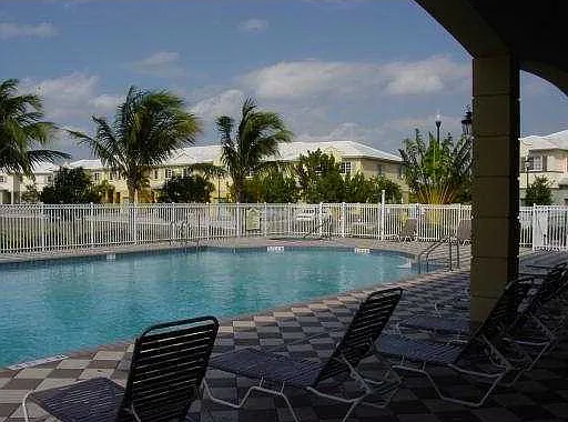 1221 Lucaya Dr — Photo 27