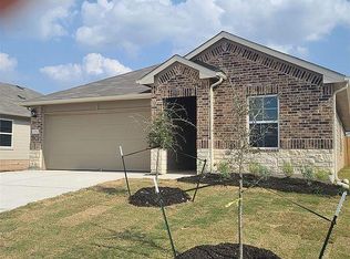 1330 Prescott Pl, Lockhart, TX 78644
