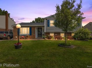 13273 Westminister Dr, Sterling Heights, MI