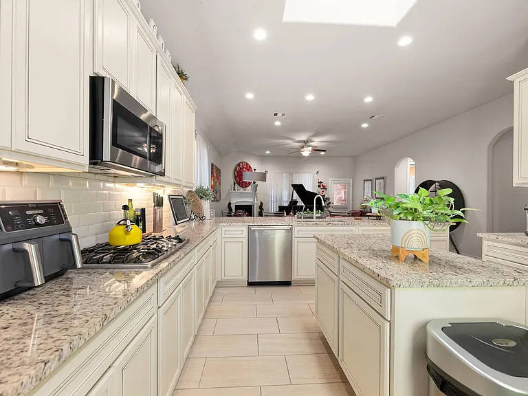 288 Dawn Brook Ln — Photo 11