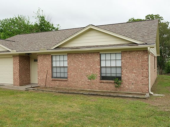 2nd image of 1202 Hardwood Ln
