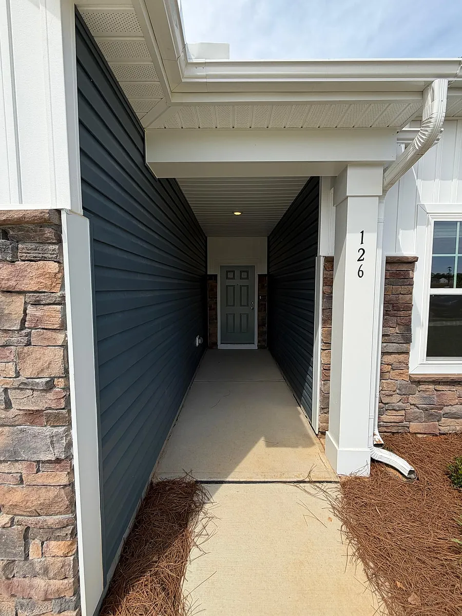 Building Photo - 107 S Keatts Winner Ct