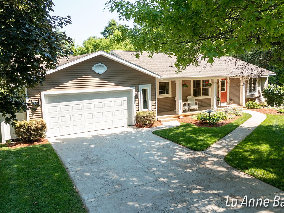 1st image of 8460 Sunshine Ln
