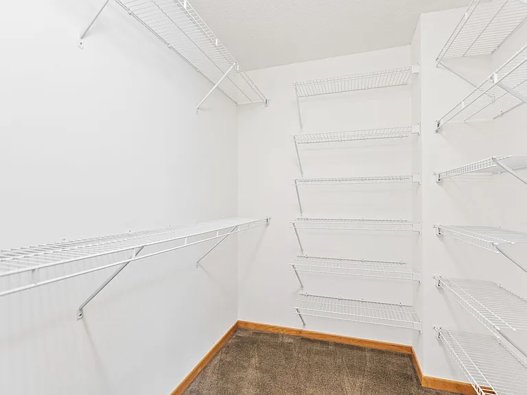 789 Fairfield Cir — Photo 22