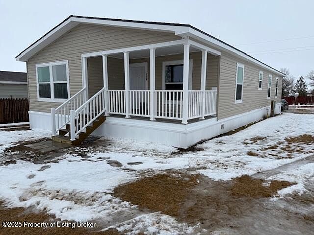 1st image of 206 2nd St SE