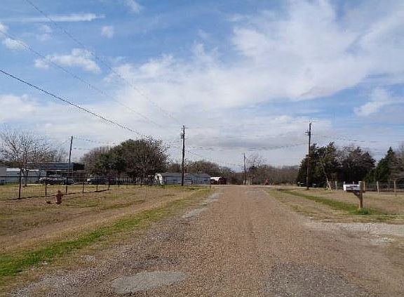 5th image of 6075 Live Oak Dr