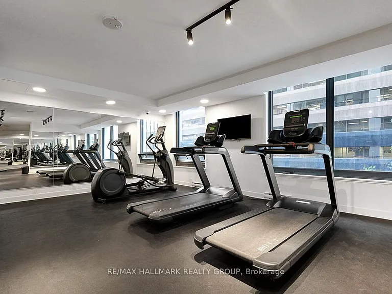340 Queen St #1302 — Photo 28