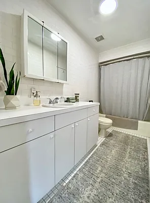 Rented by Corcoran | media 19