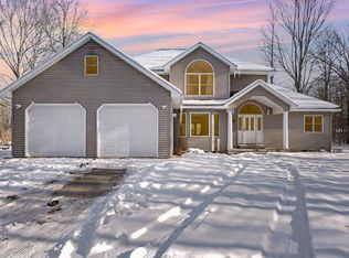 635 SE County Line Rd, Shepherd, MI 48883