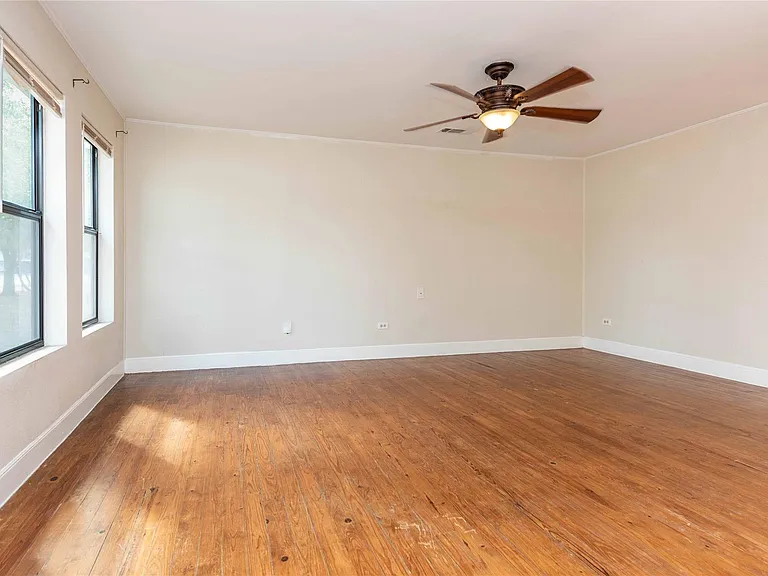406 Lexington Rd #1 — Photo 7