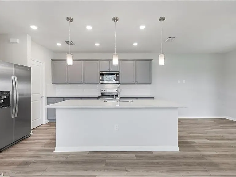 27907 Radiant Ct — Photo 5