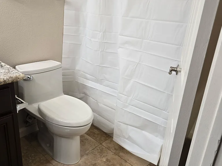 445 Hart Dr #7 — Photo 7