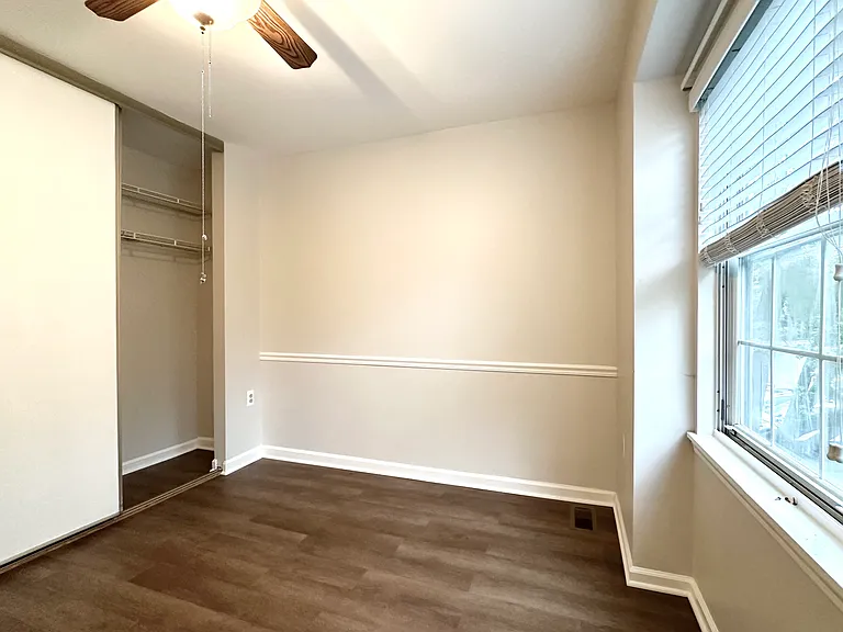 5700 Medallion Ct — Photo 23