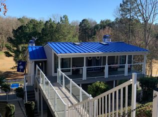 9090 Pitcairn Dr, Tega Cay, SC 29708