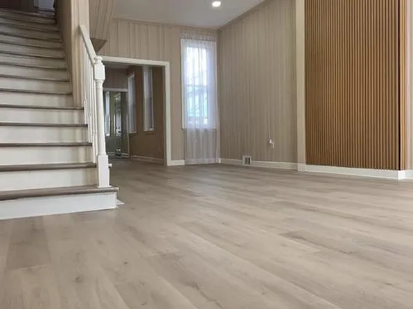 218 N Front St, Reading, PA 19601