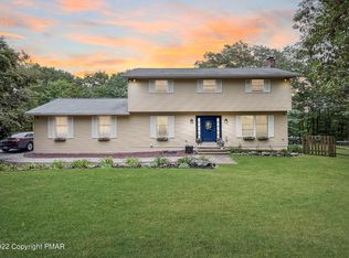 111 Twin Oak Ter, Tannersville, PA 18372