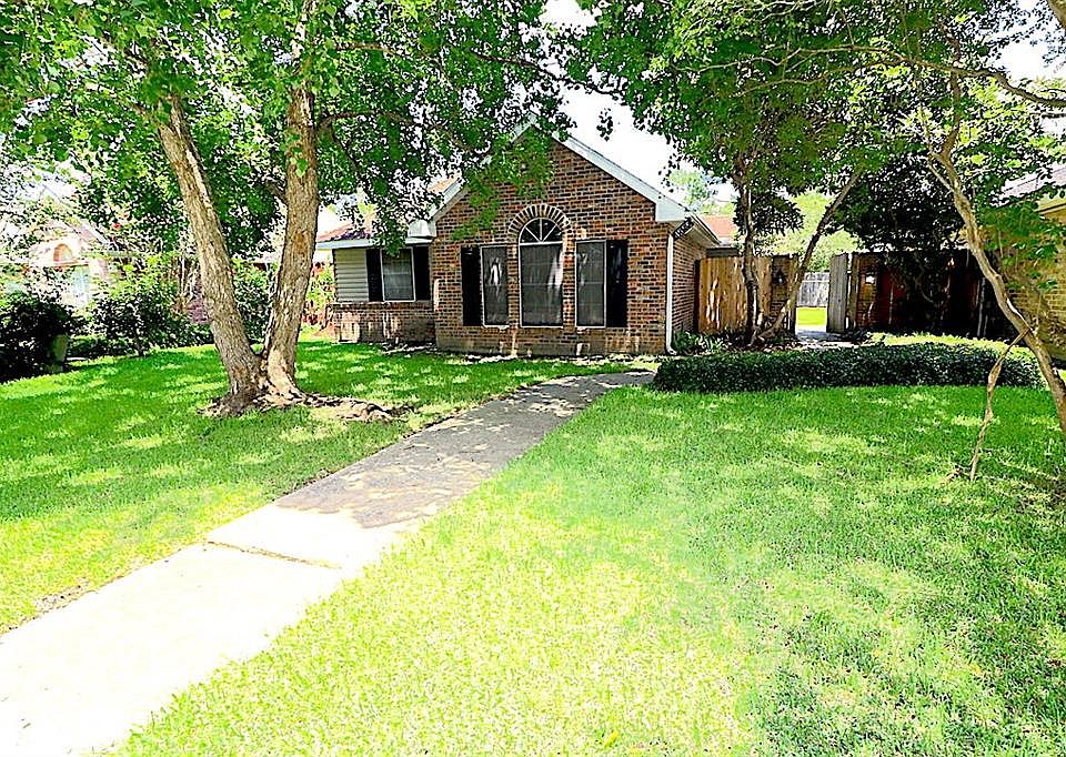 1st image of 4555 Summerdale St