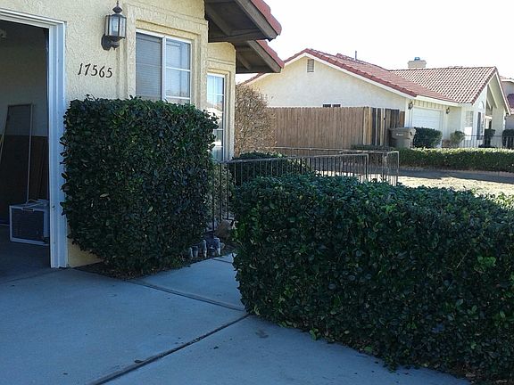 3rd image of 17565 El Cajon Dr