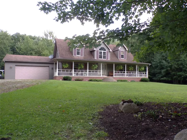 11260 Neiger Rd, Girard, PA 16417