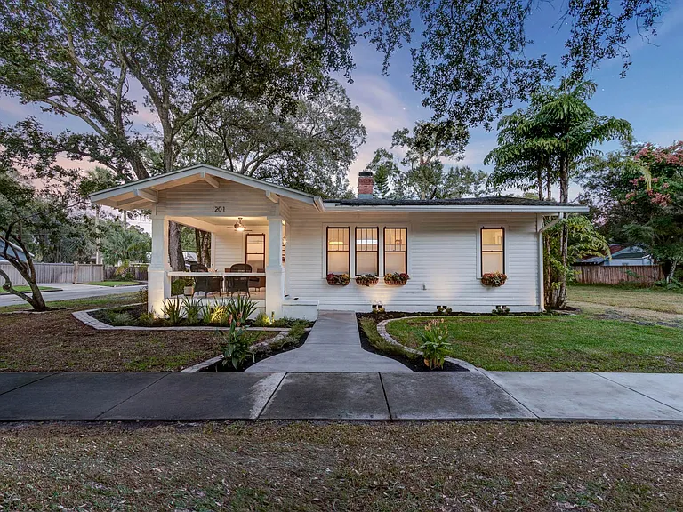 1201 Palmetto Ave — Photo 1