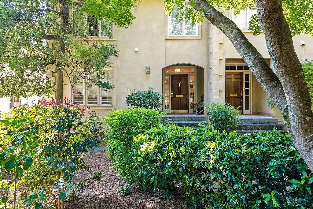 5 bed, 3.5 bath, 4092 sqft, $5,400 — Photo 4