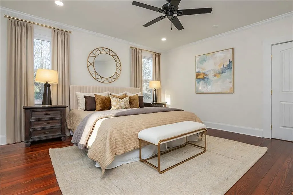 4 bed, 2.0 bath, 2059 sqft, $4,500 — Photo 4