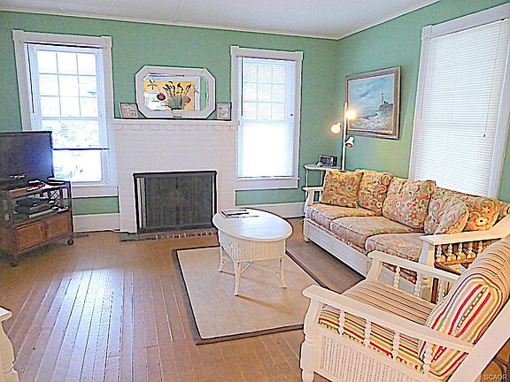 3rd image of 5 Olive Ave