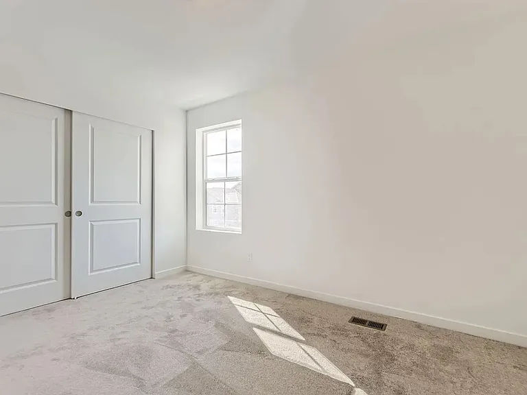 8982 Wintertide Ct — Photo 10
