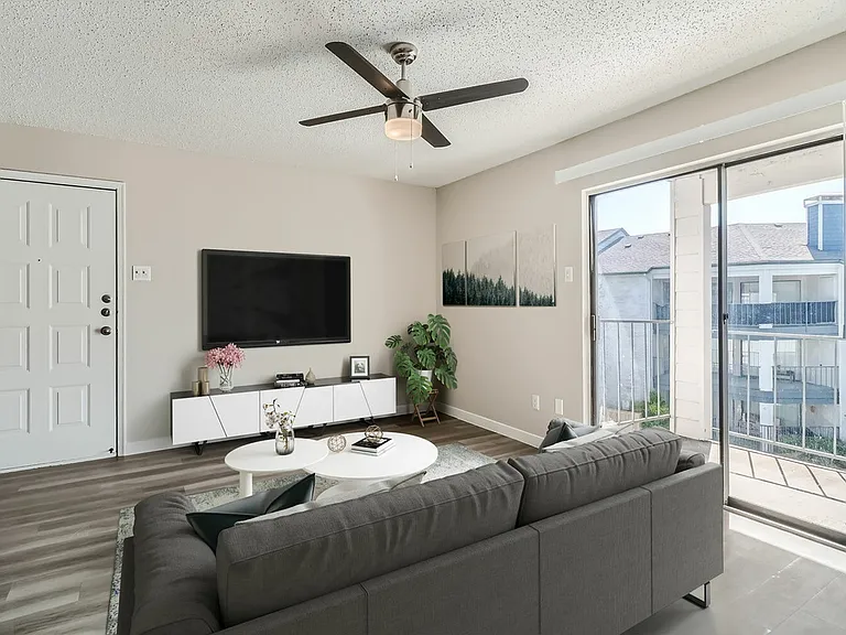 Rise Spring Pointe — Photo 14