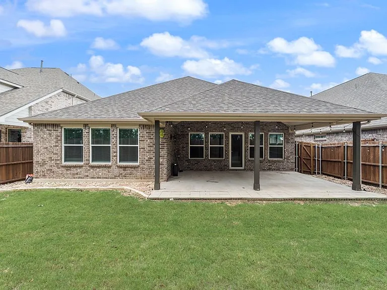 2819 Willow Ln — Photo 20