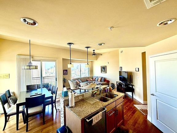 4th image of 215 Center St #108.5