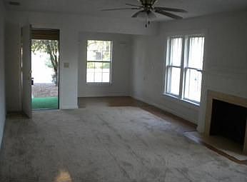 2nd image of 207 Lakewood Dr