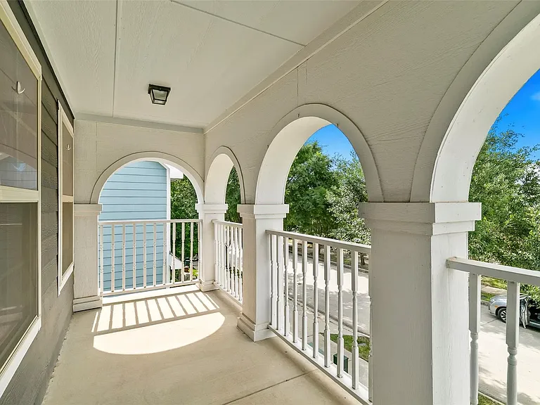 1007 Charleston Ln — Photo 31