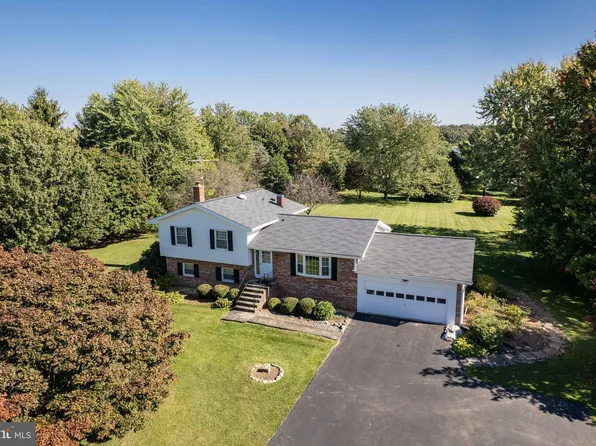 2504 Braddock Rd, Mount Airy, MD 21771