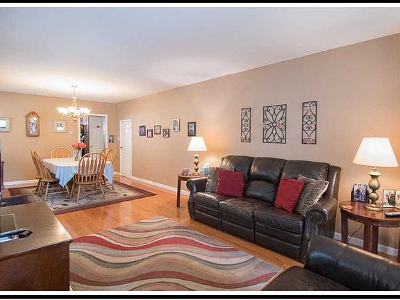 4th image of 7536 Furmanville Ave
