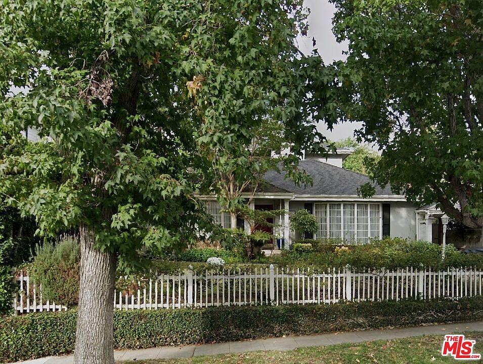 1st image of 4175 Hazeltine Ave