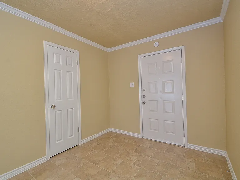 15337 Falmouth Ave — Photo 15