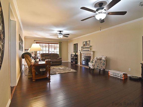 3rd image of 1549 Mesquite St