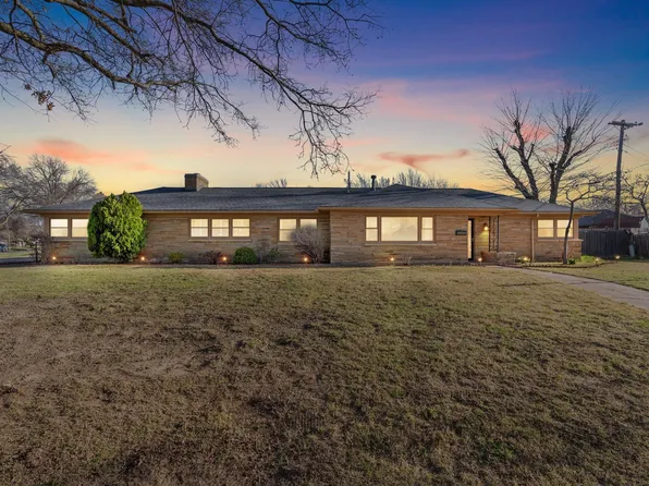 5402 E Polo Dr, Wichita, KS 67208