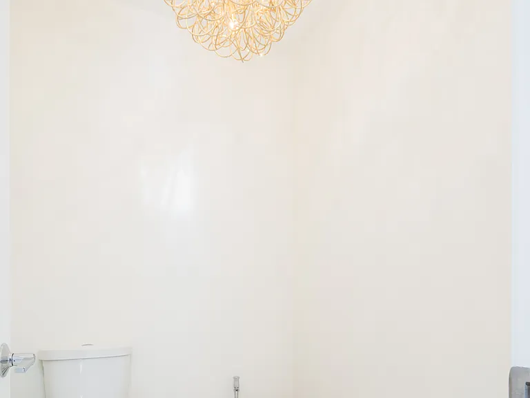 335 N Josephine St #A — Photo 52