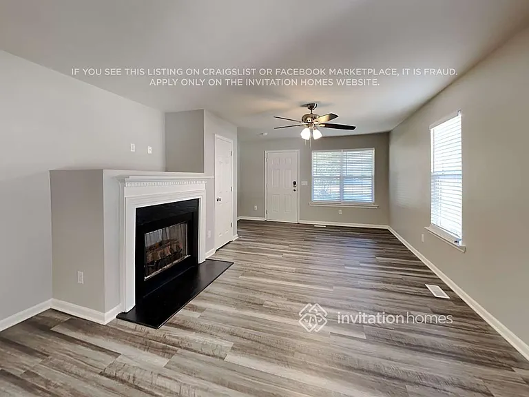 1105 Kavkaz St — Photo 3