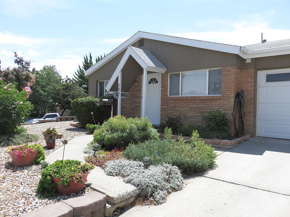1st image of 3807 Knollcrest Dr