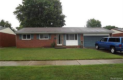 1st image of 43448 Vivian Dr
