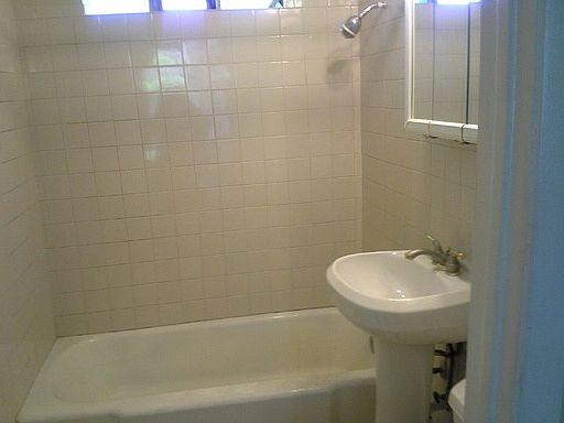 4th image of 12544 Fairview Ave #3H