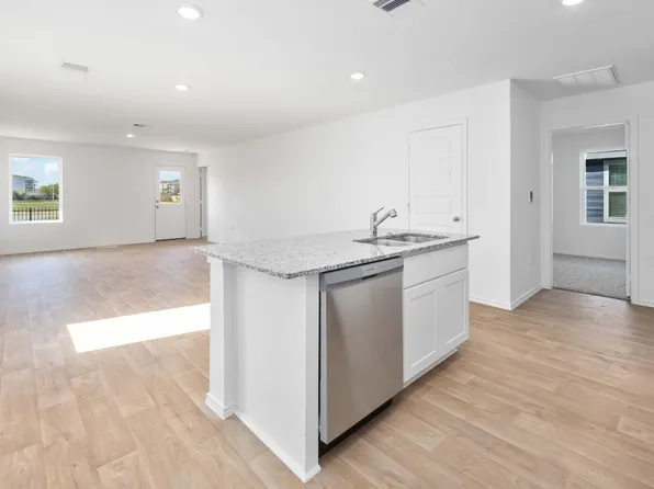 6242 Olive Pit Ln, Houston, TX 77048